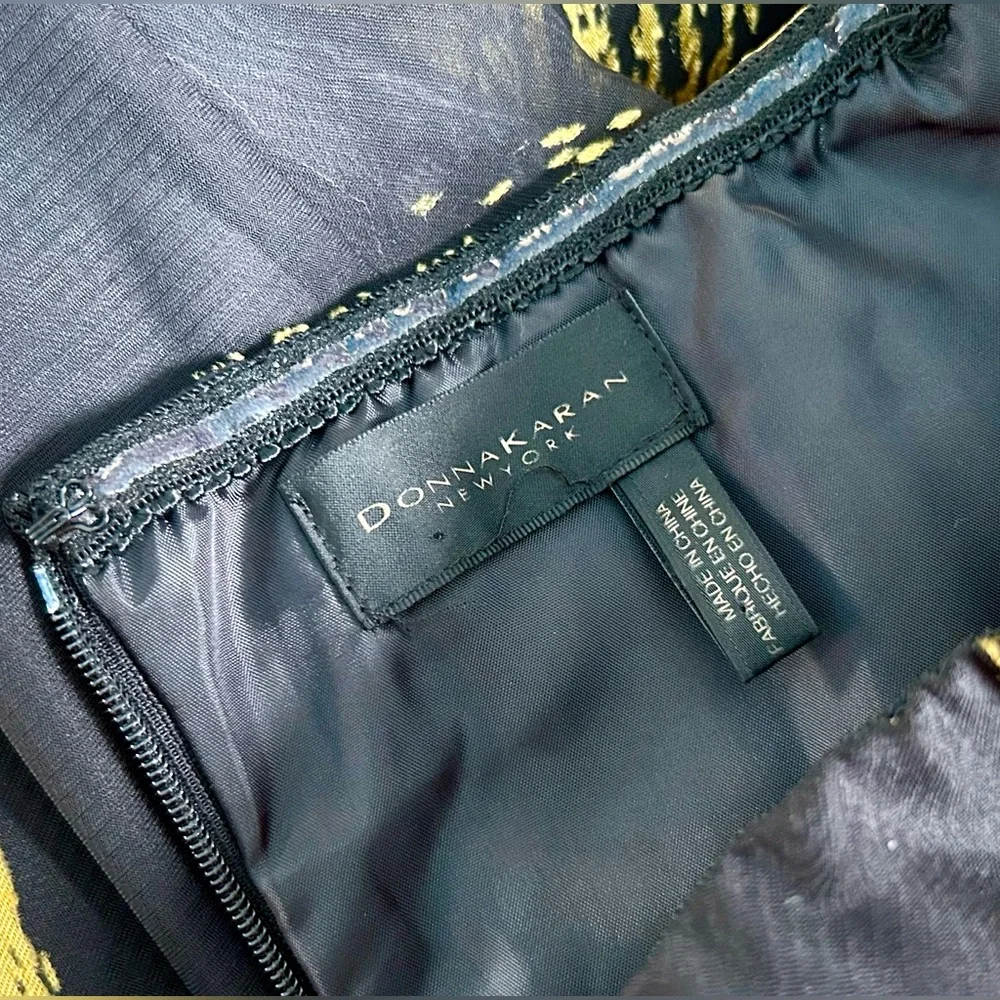 Donna Karan Black, Gold Metallic Paintbrush Strapless Gown, Size M - Picture 10 of 10